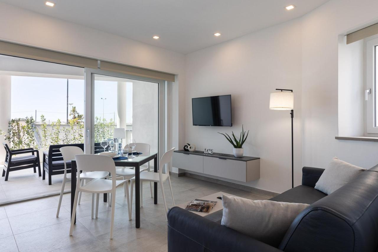 Oneweek Gaeta Suites And Apartments ภายนอก รูปภาพ