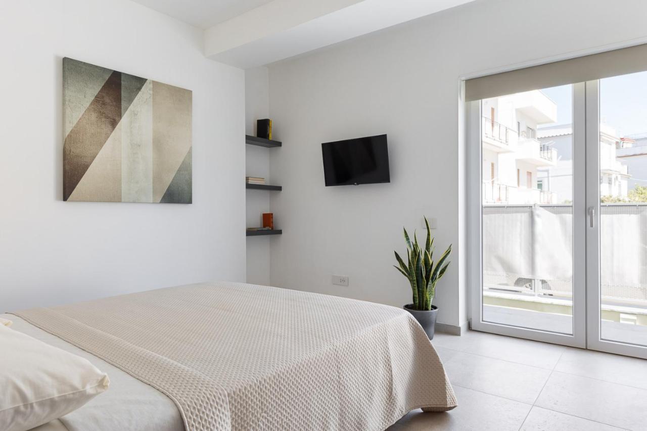 Oneweek Gaeta Suites And Apartments ภายนอก รูปภาพ