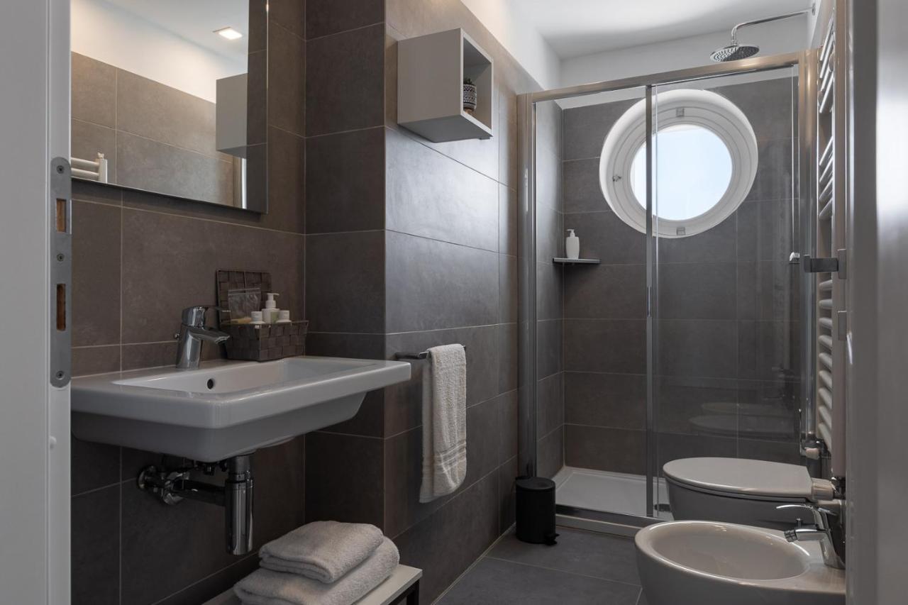 Oneweek Gaeta Suites And Apartments ภายนอก รูปภาพ