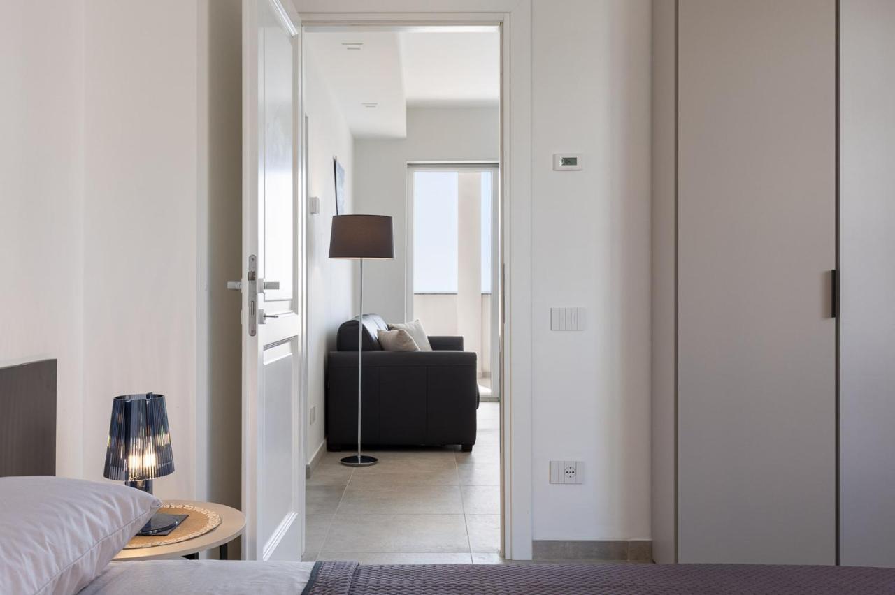 Oneweek Gaeta Suites And Apartments ภายนอก รูปภาพ