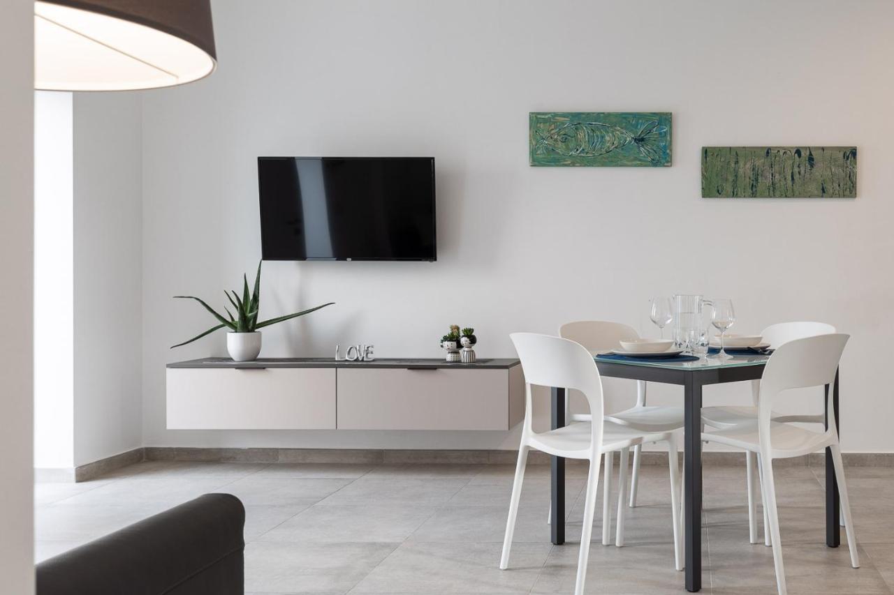 Oneweek Gaeta Suites And Apartments ภายนอก รูปภาพ